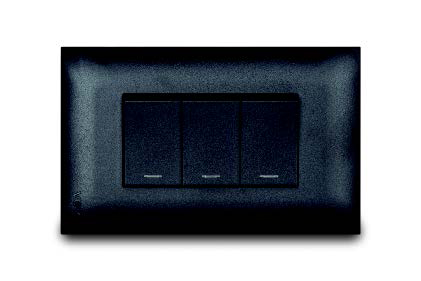 [176355 | VIV19574] Conmutador Triple C/Luz Balancin Ancho Negro Veto Vive