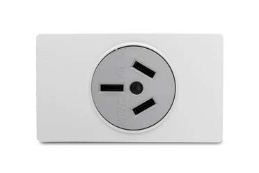 Toma 50A Emp. C/Placa Premium